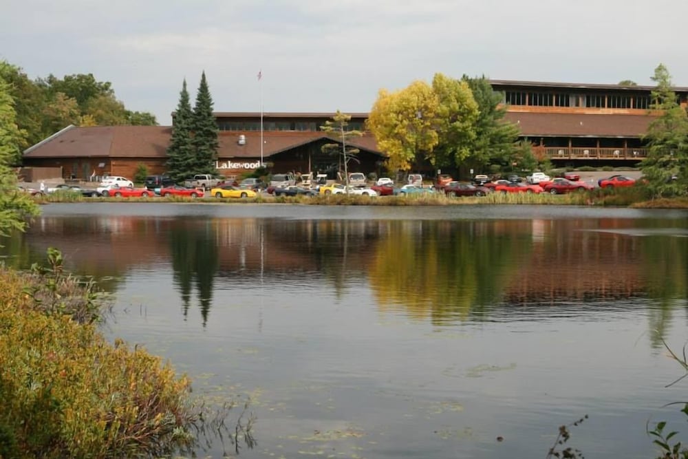 Lakewoods Resort & Lodge - photo 45