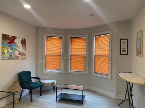 Stylish Room 8Mins to Newark Airport in Newark, United States