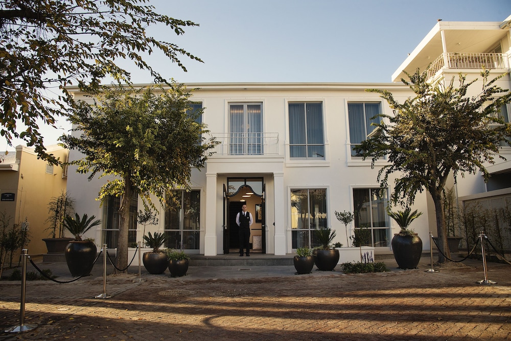 The Manor House at the Queen Victoria Hotel by NEWMARK in Cape Town, South Africa
