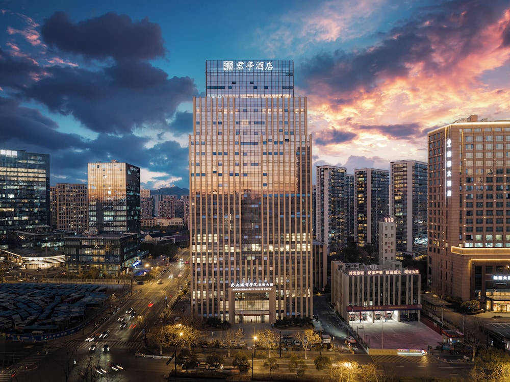 SSAW Boutique Hotel Hangzhou Chengjun Grand Canal — 4-Star Luxury Hotel in Hangzhou, People's Republic of China