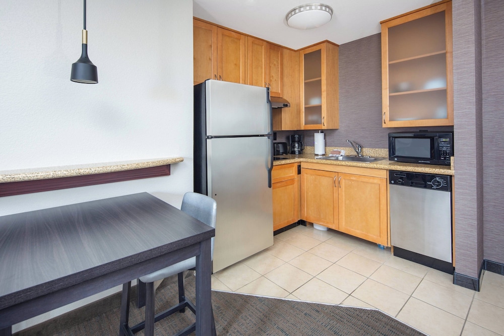 Residence Inn Phoenix NW Surprise - photo 14