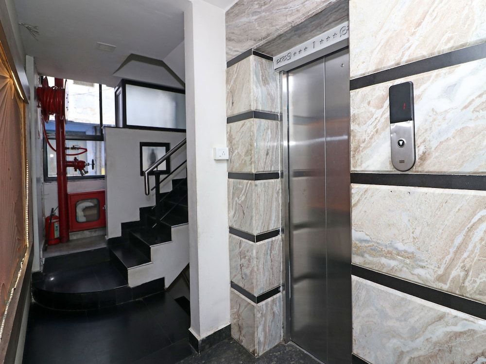 OYO Flagship 23530 Smriti Star Hotel — hotel in Bhopal