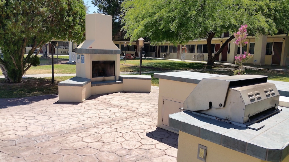 Quality Inn Barstow Route 66 - photo 45