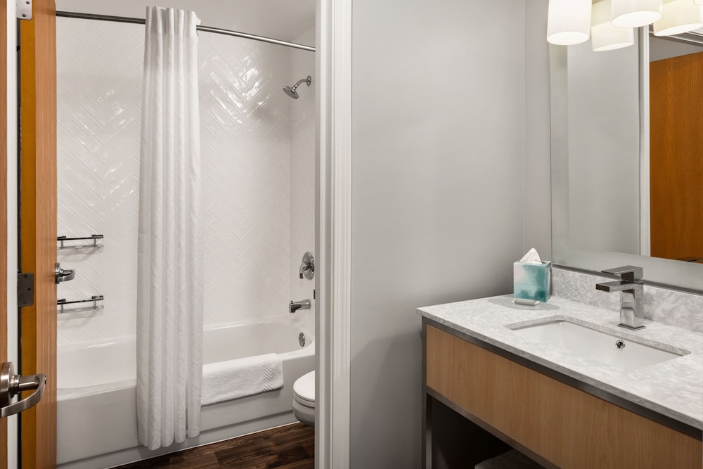 TownePlace Suites by Marriott Chicago Lombard - photo 19