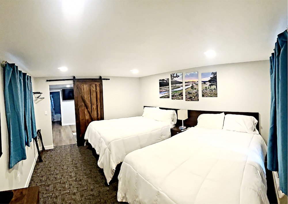 Silver Moon Motel & Suites - photo 12