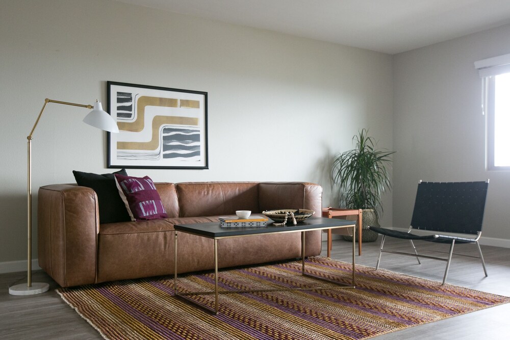 Superior Point Loma Suites by Sonder - photo 21