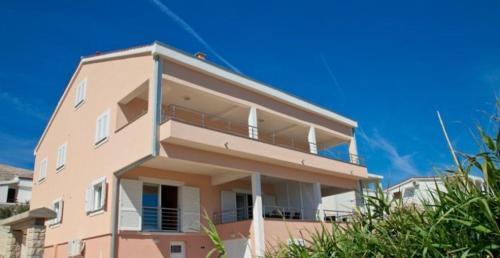 Apartments Star 3 — 4-Star Luxury Hotel in Pag, Croatia