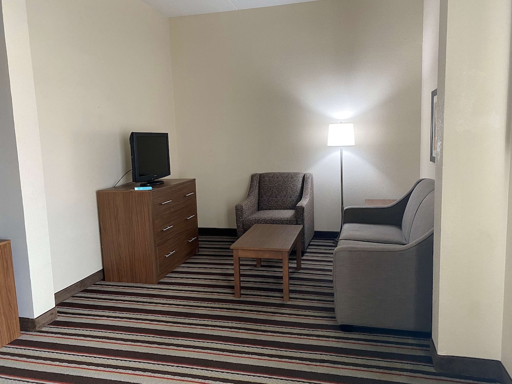 City Express by Marriott Danville - photo 5