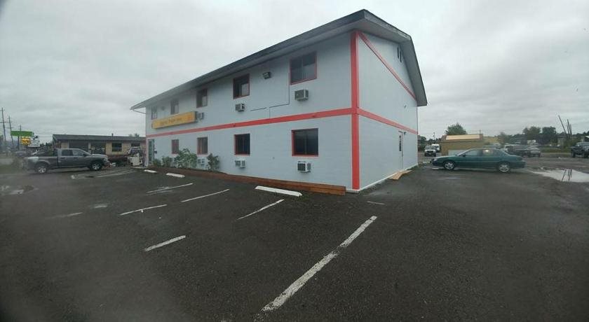 Sleeping Dragon Motel in Thunder Bay, Canada