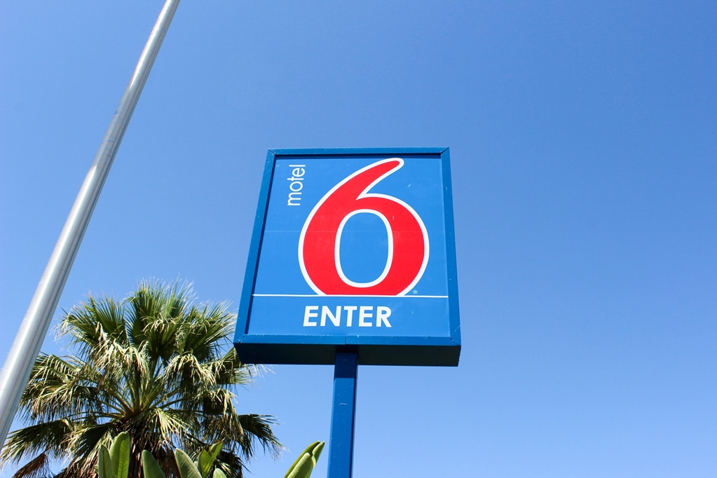 Motel 6 Coalinga CA East - photo 8