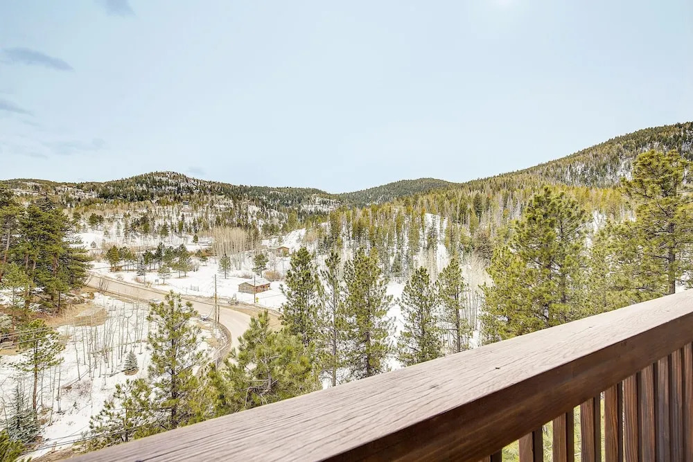 Secluded & Spacious Mountain Getaway - photo 22