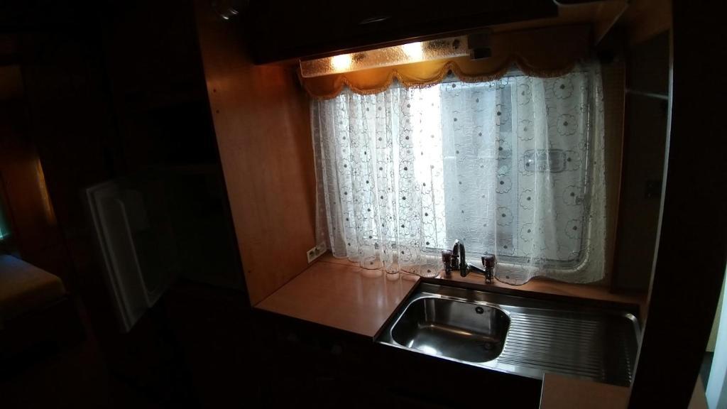 Erlebe unseren Verein im geräumigen Wohnwagen — hotel in Feldkirchen Bei Graz