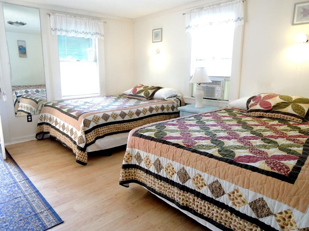 Shorelands Guest Resort and Cottages - photo 49