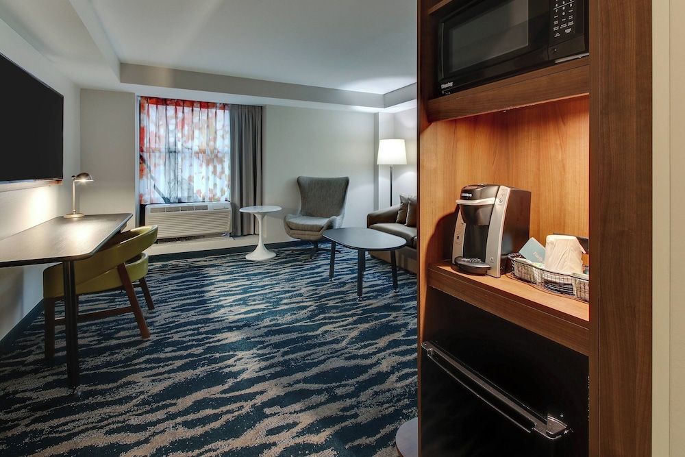 Fairfield Inn & Suites by Marriott Birmingham Downtown - photo 13
