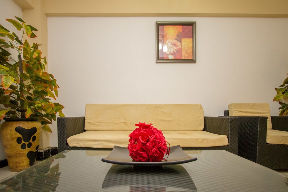 Meru Paramount Hotel — Meru — photo 4