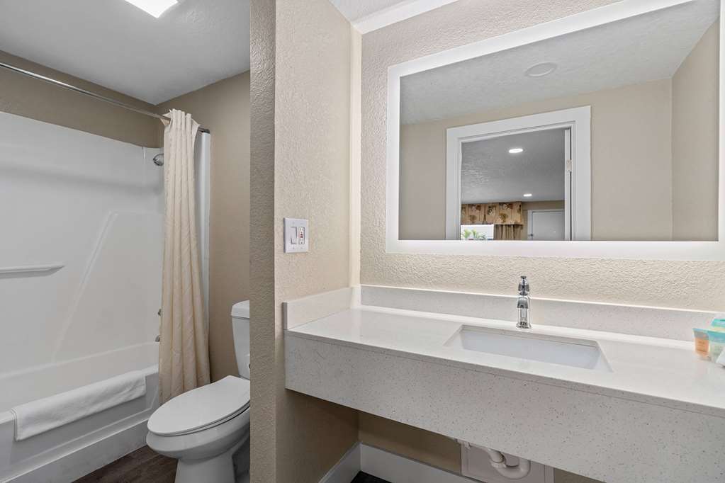 Travelodge by Wyndham Kissimmee Orlando - photo 28