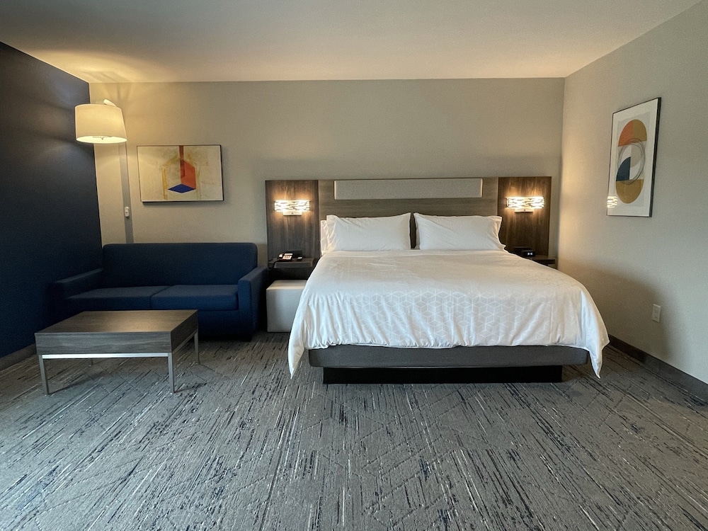 Holiday Inn Express & Suites Ft. Smith Airport by IHG - photo 5