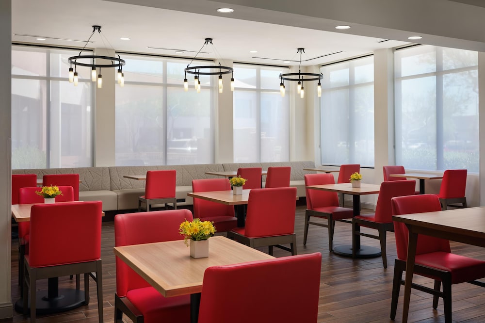 Hilton Garden Inn Phoenix North Happy Valley - photo 32