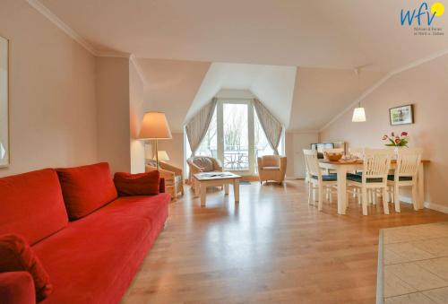Haus am Hövt Ferienwohnung 15 — 4-Star Luxury Hotel in Ostseebad Goehren, Germany