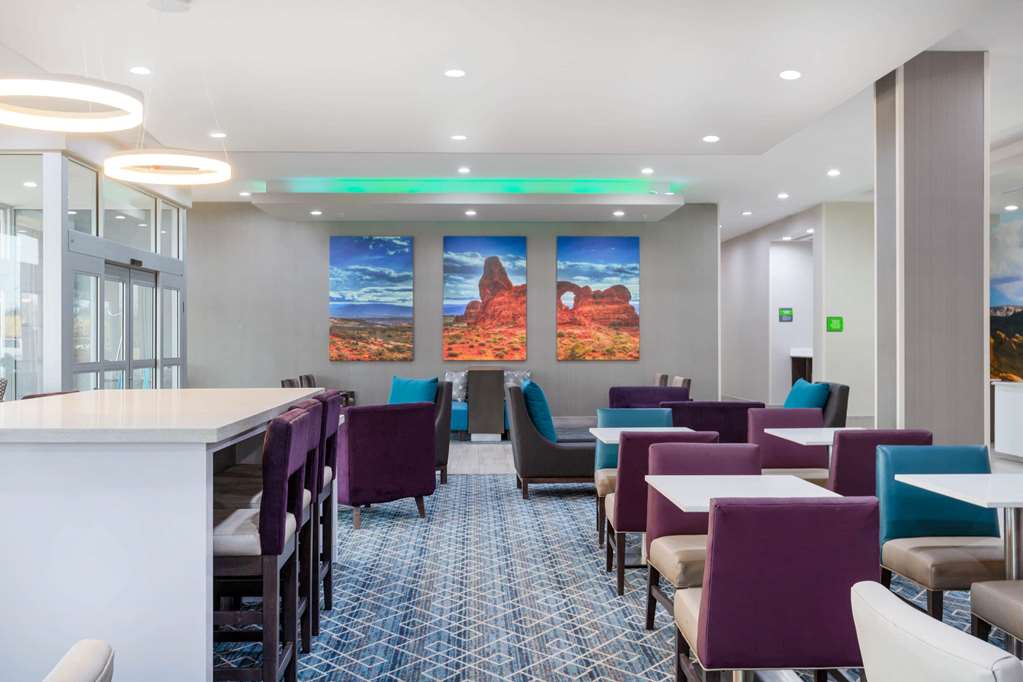La Quinta Inn & Suites by Wyndham Kanab - photo 73