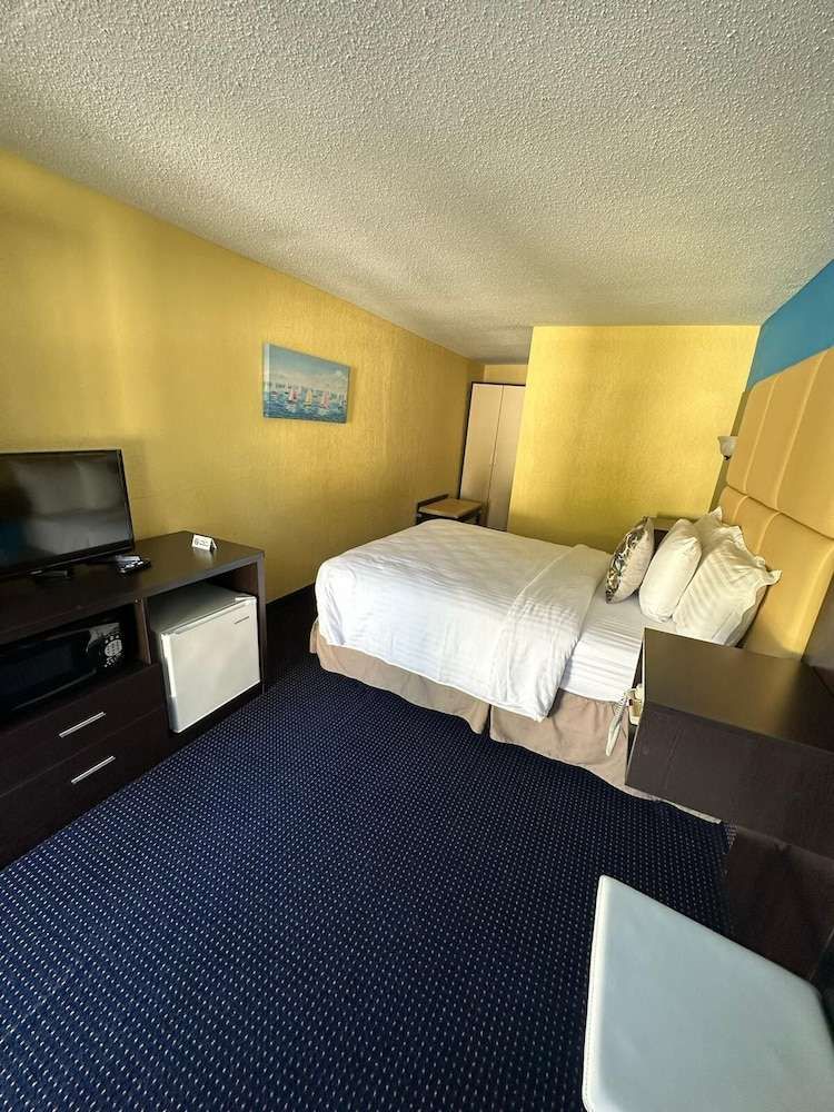 Americas Best Value Inn North Kingstown - photo 10