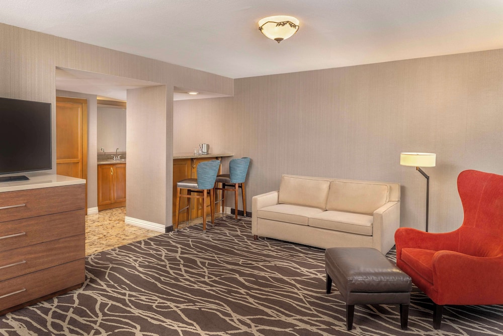 DoubleTree by Hilton Hotel San Bernardino - photo 18
