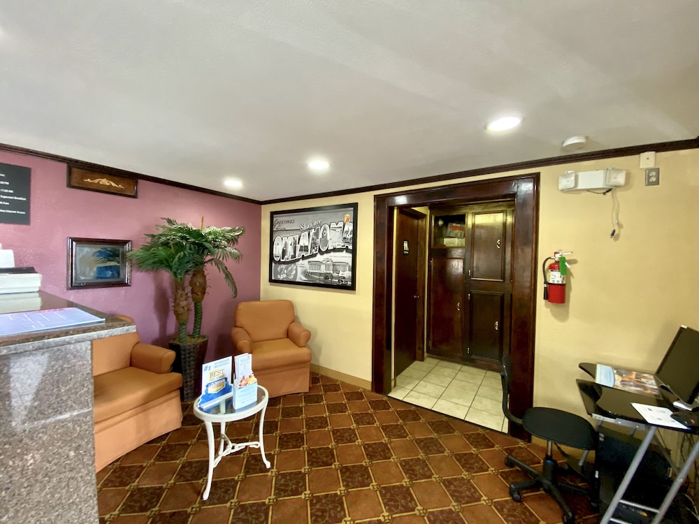 Super 8 by Wyndham Shawnee - photo 29