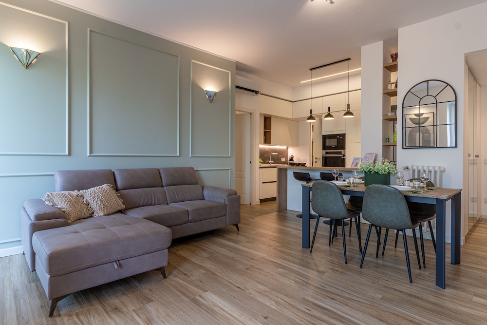 Casa di Ambra 301 in Monza — 4-Star Luxury Hotel in Monza, Italy