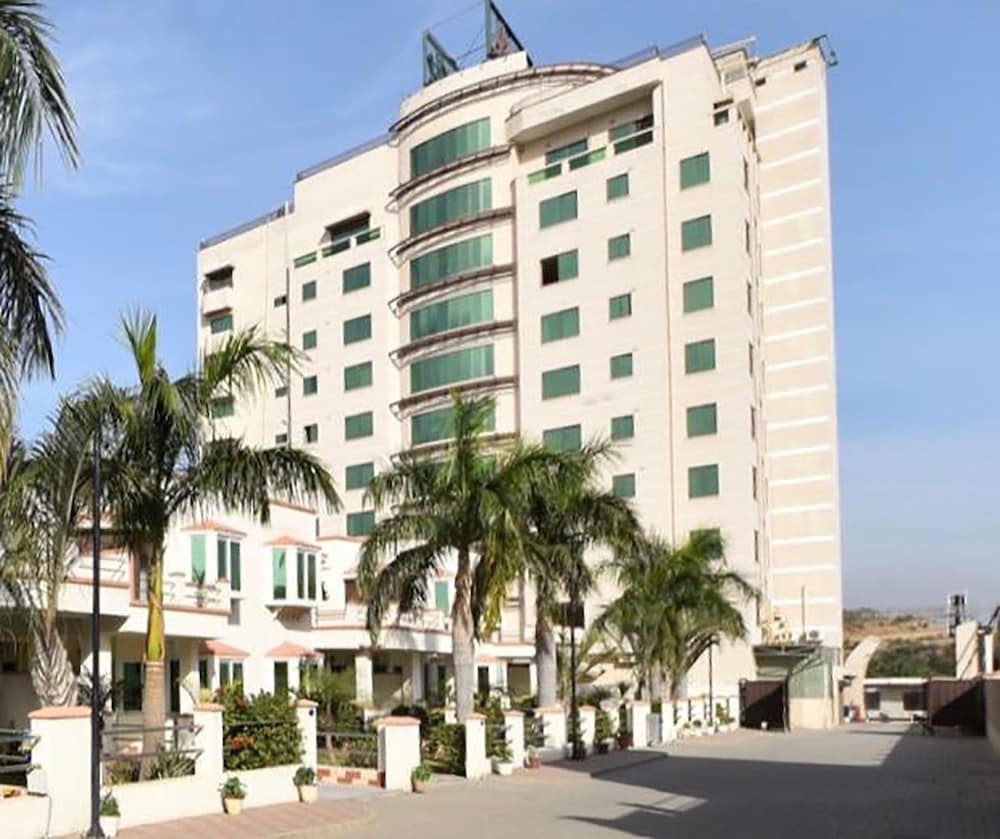 Mirpur Apartments Hotel — Mirpur Mathelo