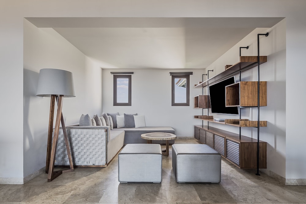 Live Aqua Private Residences Los Cabos