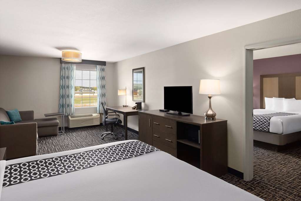 La Quinta Inn & Suites by Wyndham Williams Grand Canyon Area - photo 40