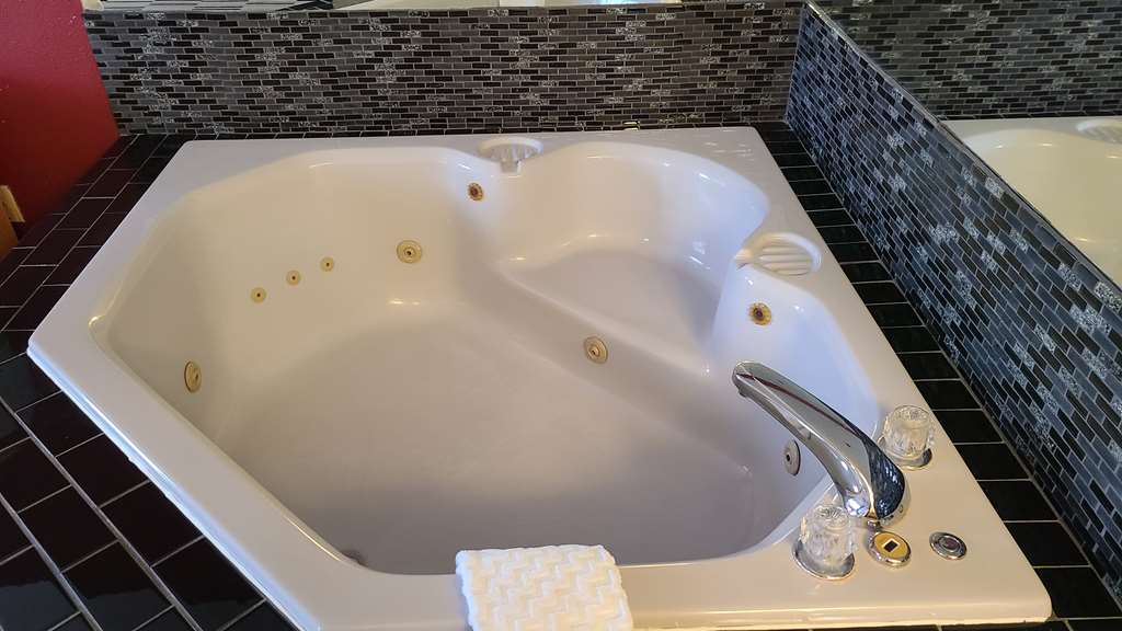 Best Western Shippensburg Hotel - photo 39