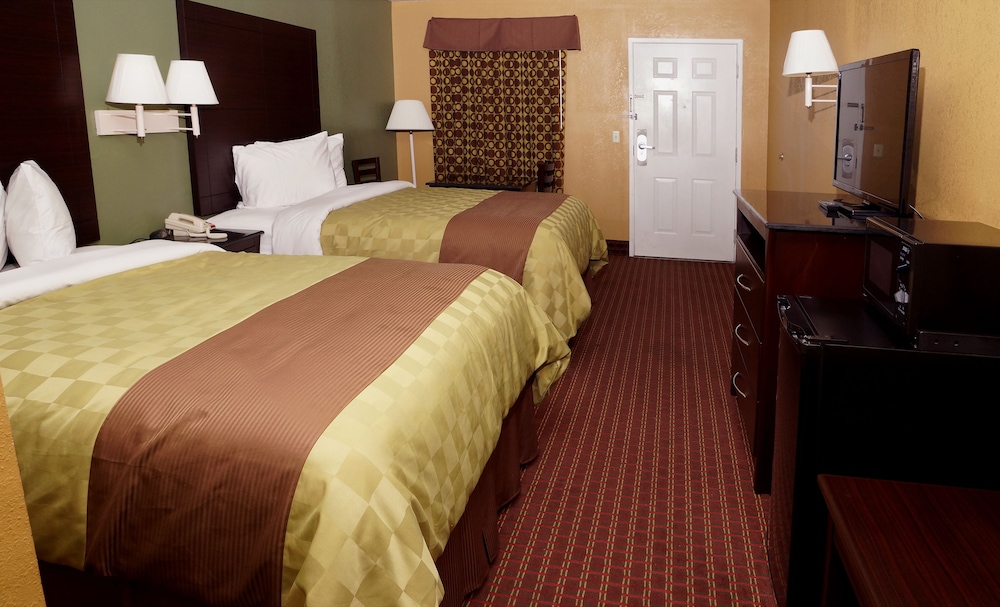 Executive Inn Opp - photo 12