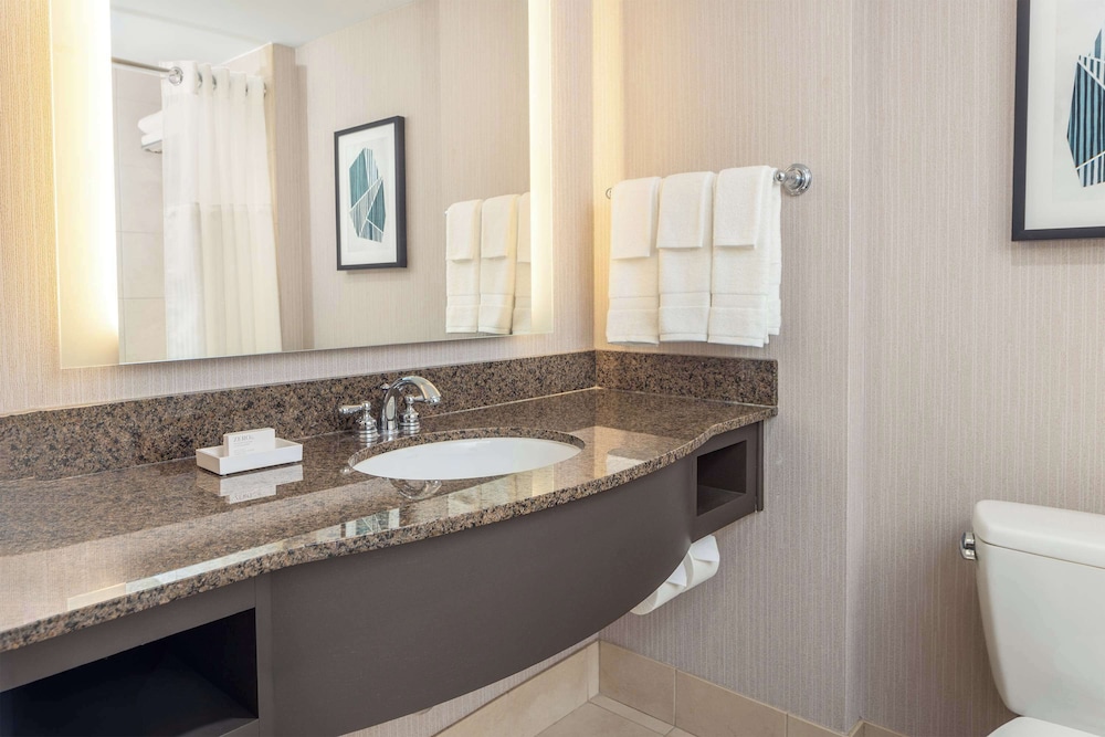 Hilton Garden Inn Bethesda Downtown - photo 24