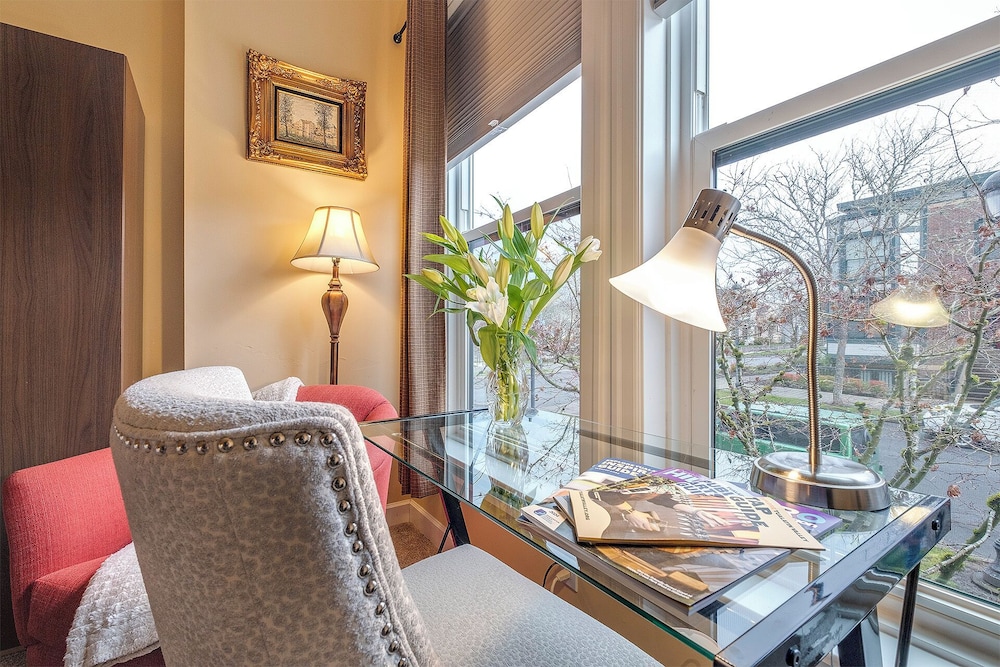 The Orenco Station Hotel - photo 86