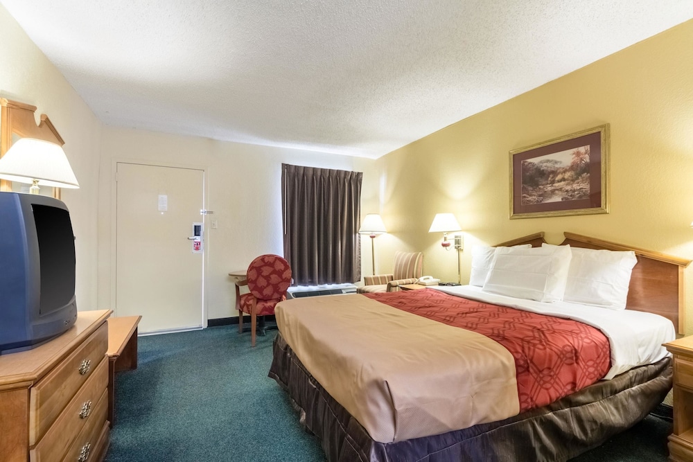 Quality Inn Fayetteville - photo 8
