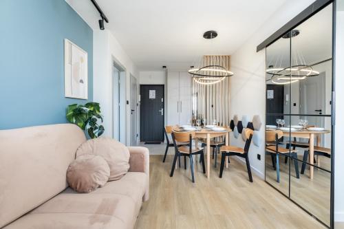 Blue Matcha Premium Apartment Okopowa — 4-Star Luxury Hotel in Warsaw, Poland
