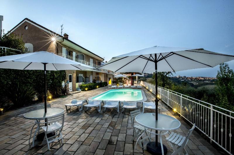 Holiday Residence Belohorizonte — 4-Star Luxury Hotel in Macerata, Italy