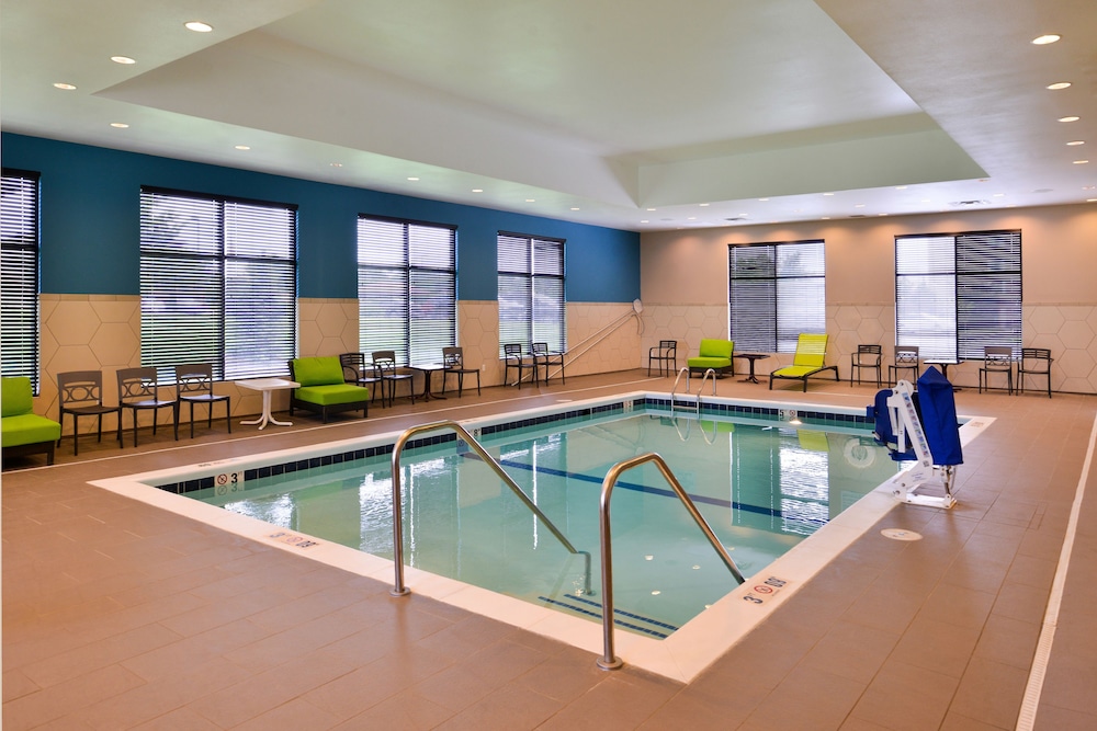 Hampton Inn & Suites St. Paul Oakdale Woodbury - photo 34