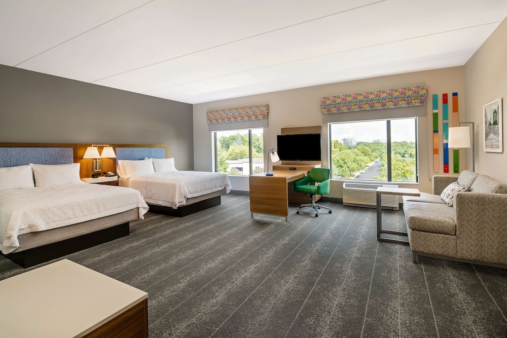 Hampton Inn & Suites Raleigh Midtown - photo 11