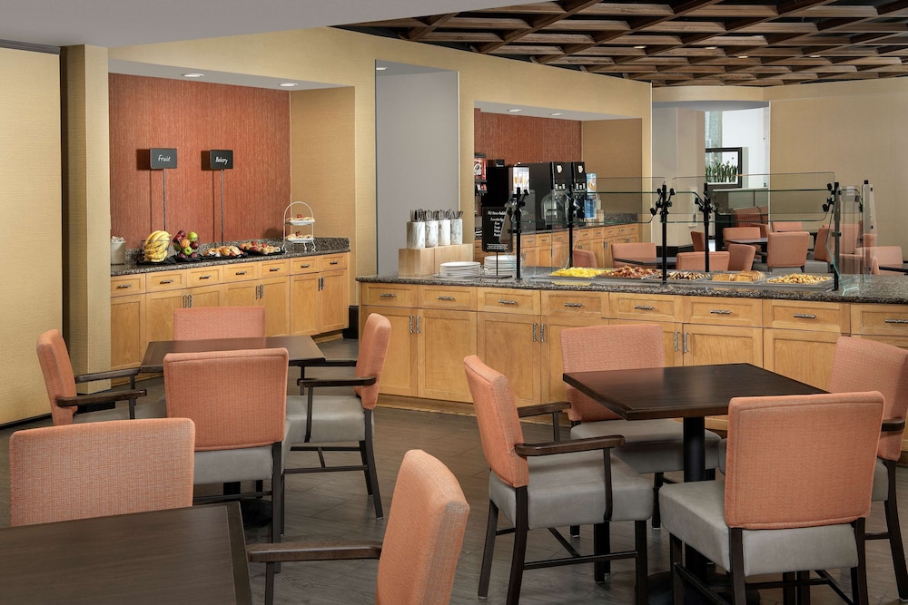 Embassy Suites by Hilton Birmingham Hoover - photo 28