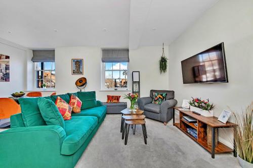Finest Retreats Market View — Ripon