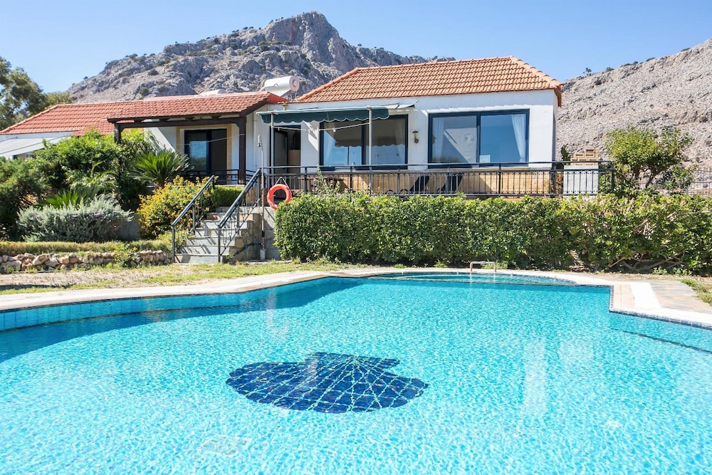 Villa Pebble in Rhodes — 4-Star Luxury Hotel in Rodos, Greece