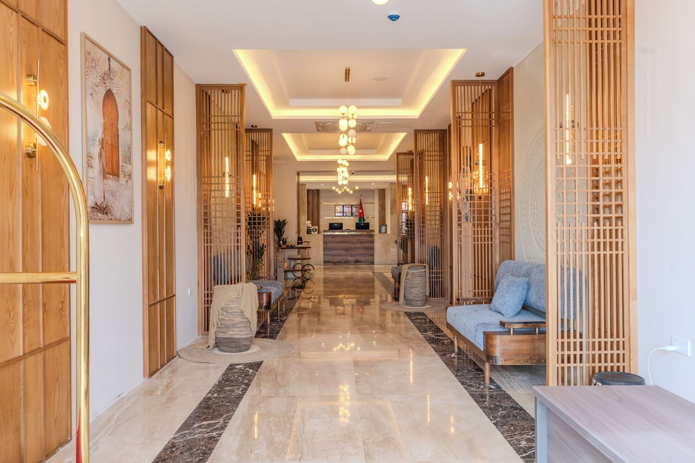 Golden Pillar Hotel — Aqaba