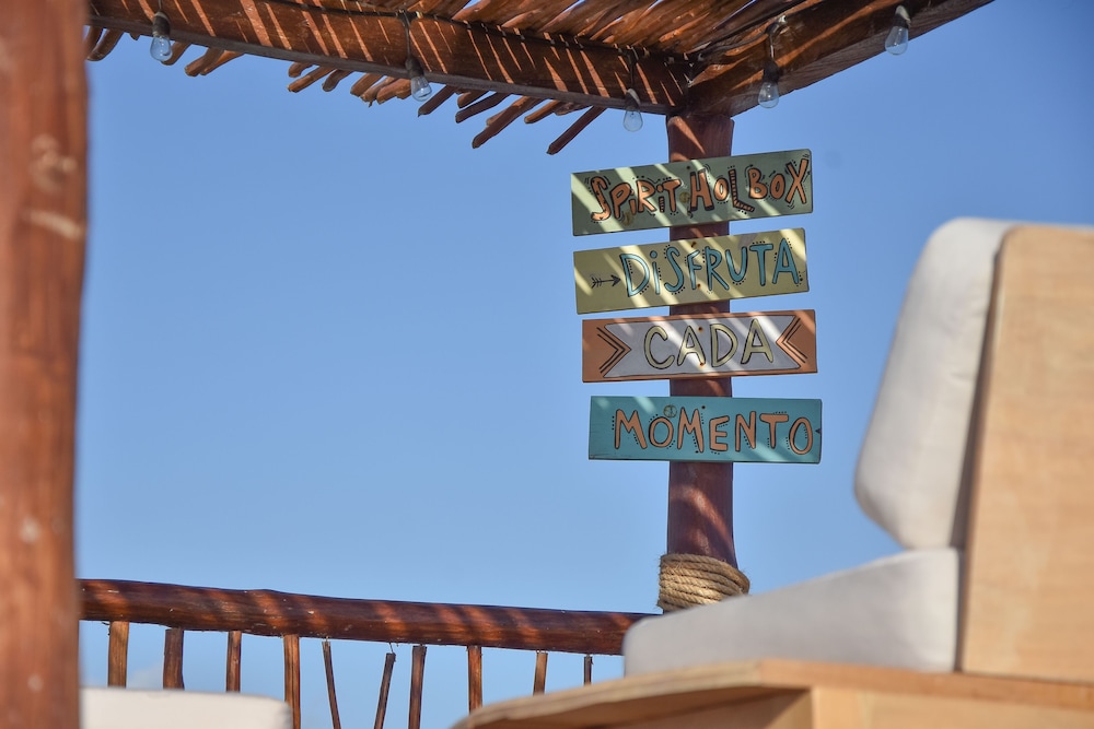 Sundeck