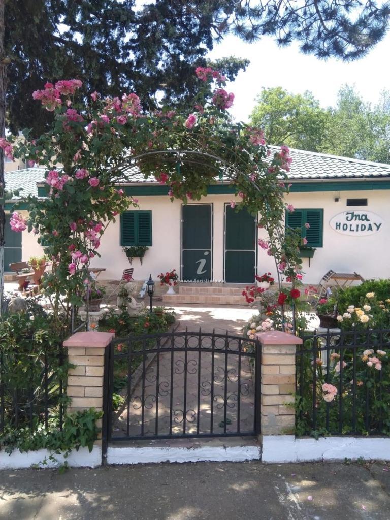 Ina Holiday - last minute hotel in Unknown City
