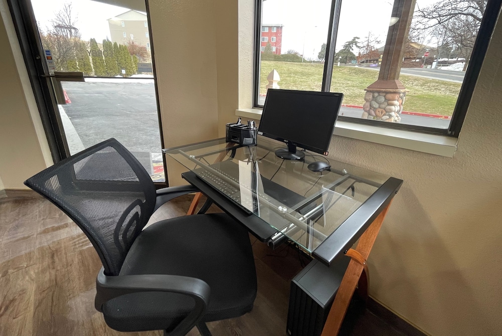 Super 8 by Wyndham Moscow Pullman - photo 3