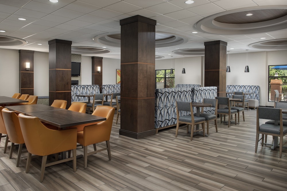 Holiday Inn Express & Suites Knoxville Clinton by IHG - photo 27