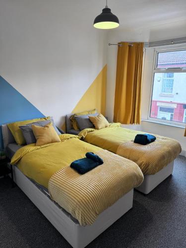 Modern Retreat Your Birkenhead Heaven A Peaceful Getaway — hotel in Birkenhead