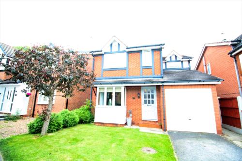 3 Bed Detached Sleeps 5 Private Garden & Parking Plus Garage Quiet Cul De Sac Location Dog Friendly Fast Wifi Close to Motorway Access in Doncaster, United Kingdom